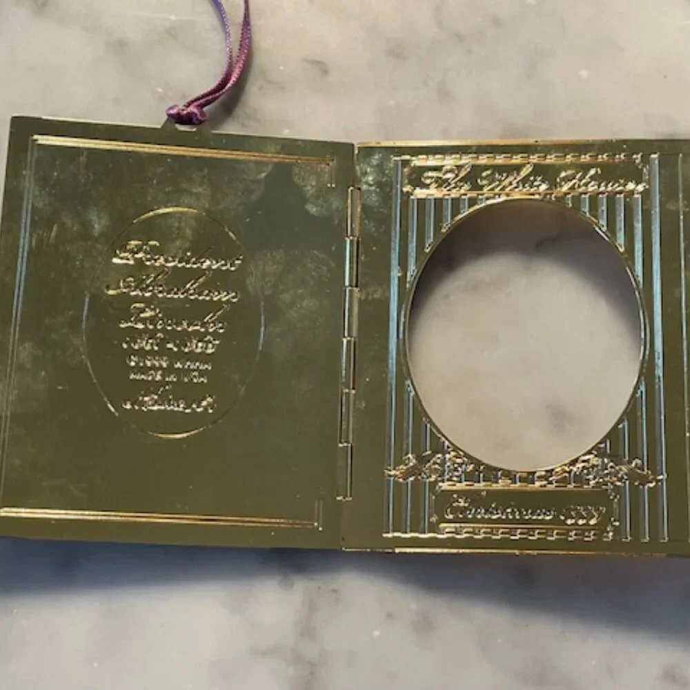 1999 White House Christmas Ornament President Abraham Lincoln's Portrait